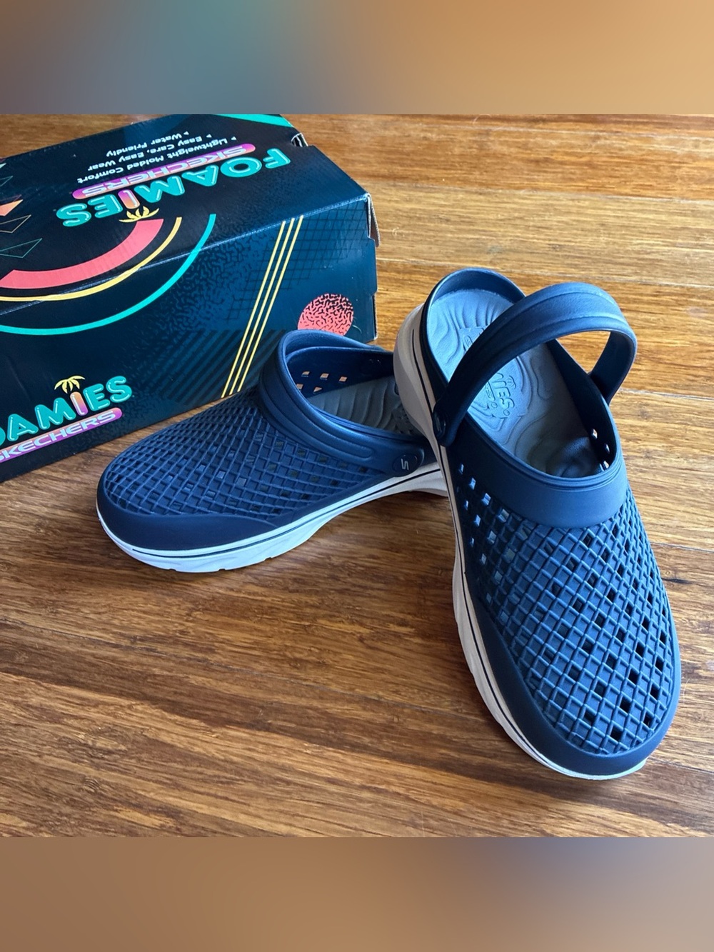 Sketchers Foamies Men’s 10 Clog Shoe New/Box - Picture 3 of 8